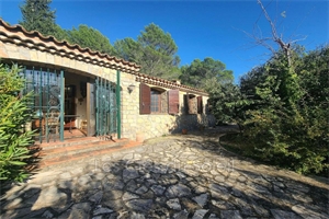 demeure à la vente -   83390  CUERS, surface 233 m2 vente demeure - UBI473008838